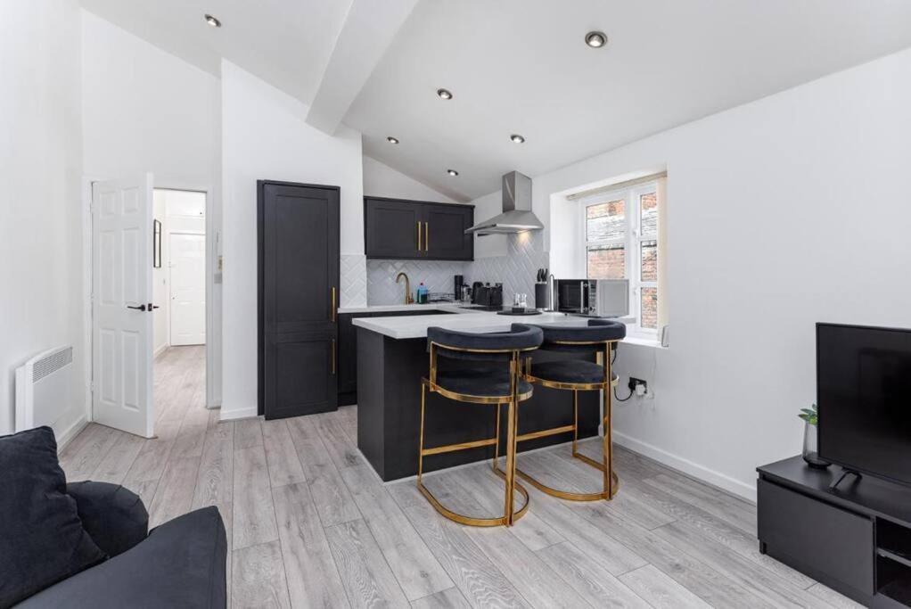 Rodney Street-1 Bed Apt *
